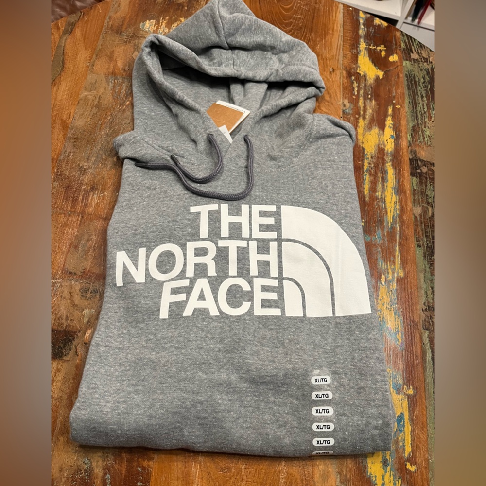 NWT North Face Men’s Half Dome Hoodie